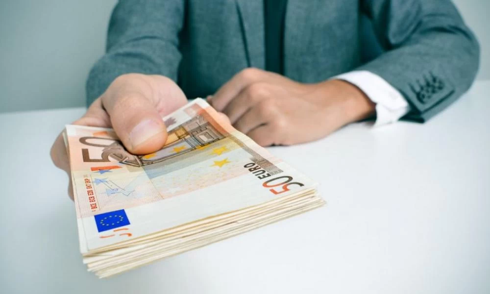 Καταβάλλεται σήμερα το επίδομα εορτών Πάσχα 2020 στους δικαιούχους-εργοδότες